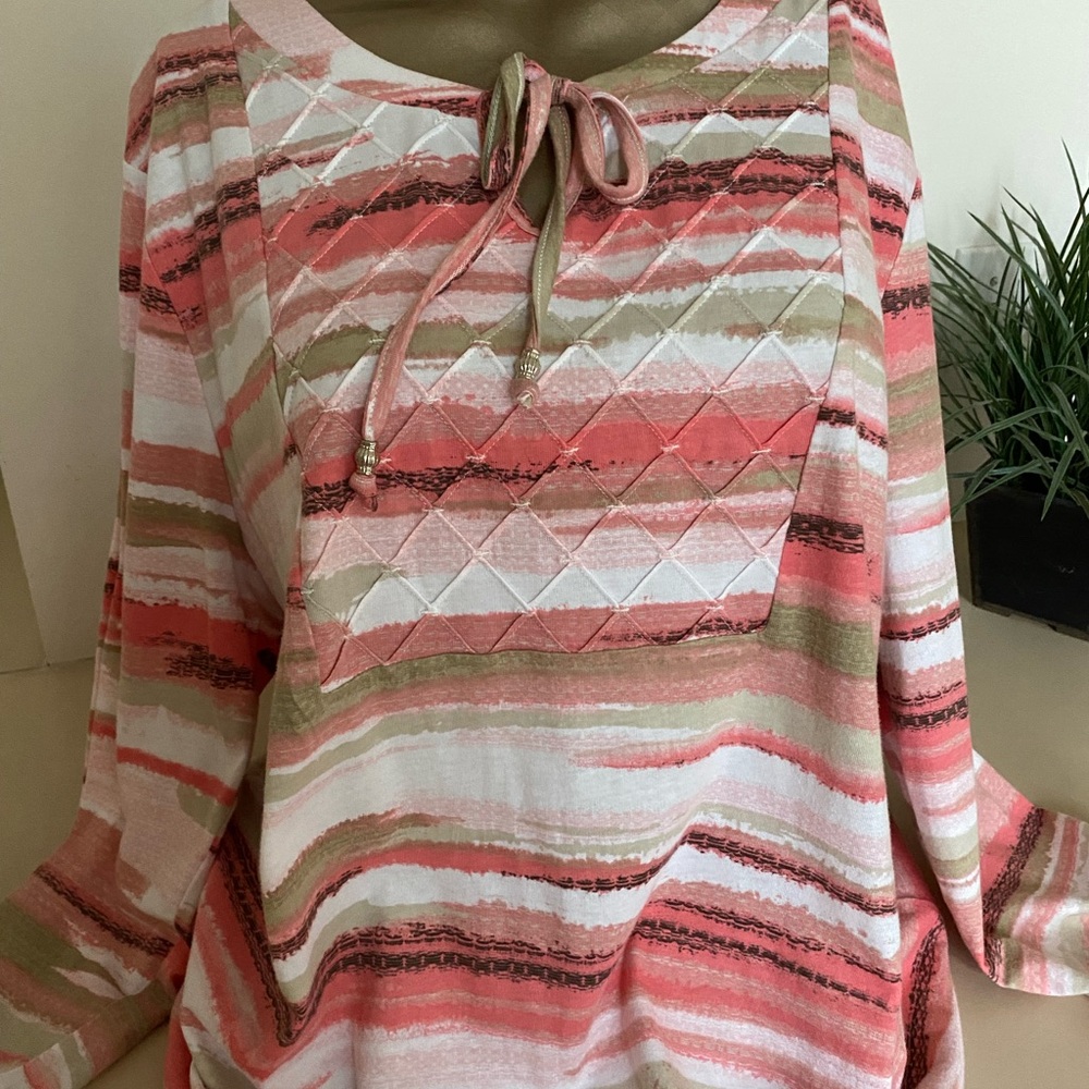 Ladies casual top